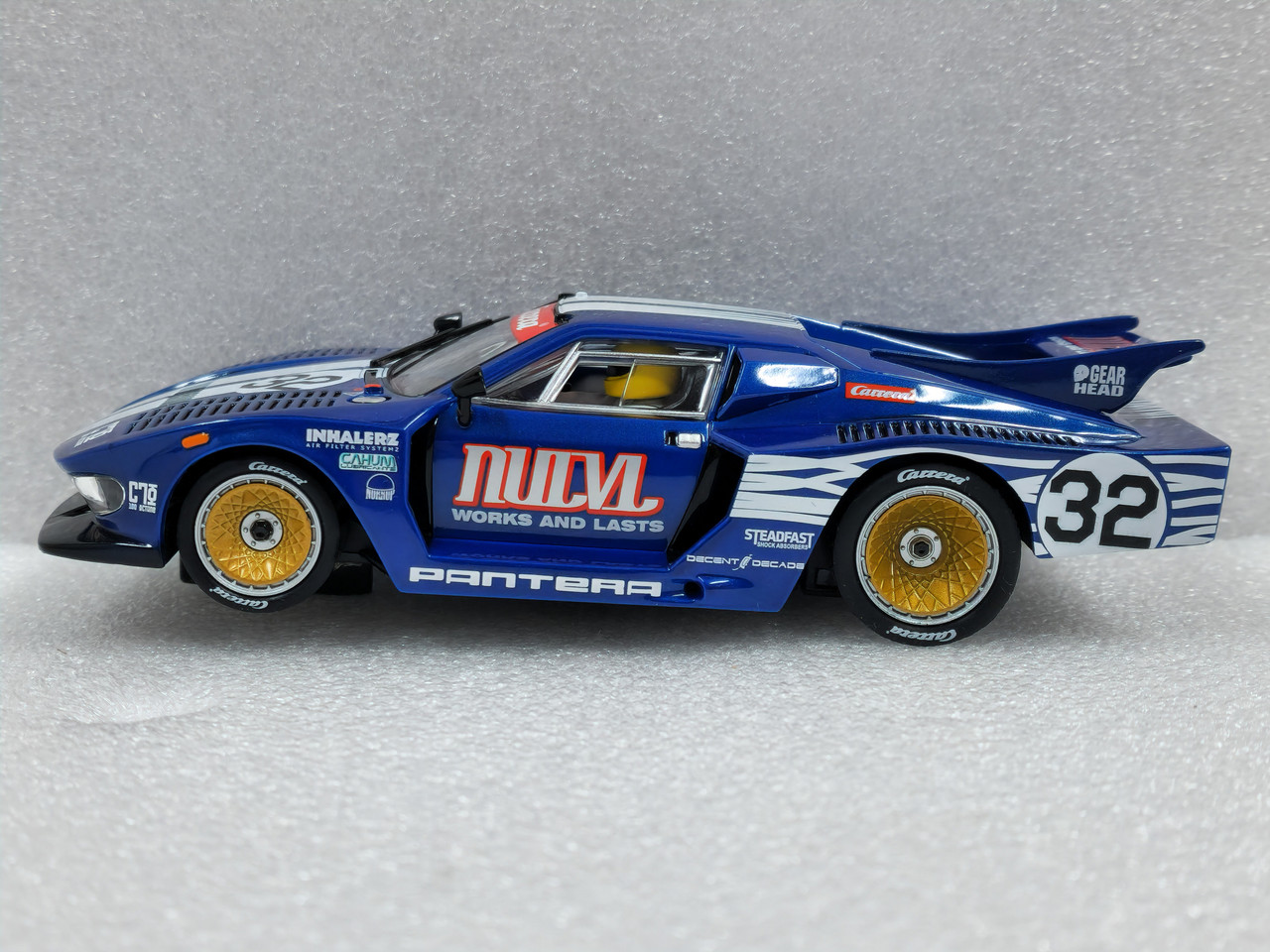 Carrera 1/32 De Tomaso Pantera No.32 Slot Car