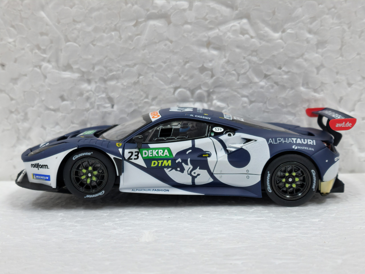 41033 Carrera Ferrari 488 GT3 AlphaTauri AF Corse DTM, #23 *Analog/No  Reverse Switch/No Case* 1:32 Slot Car