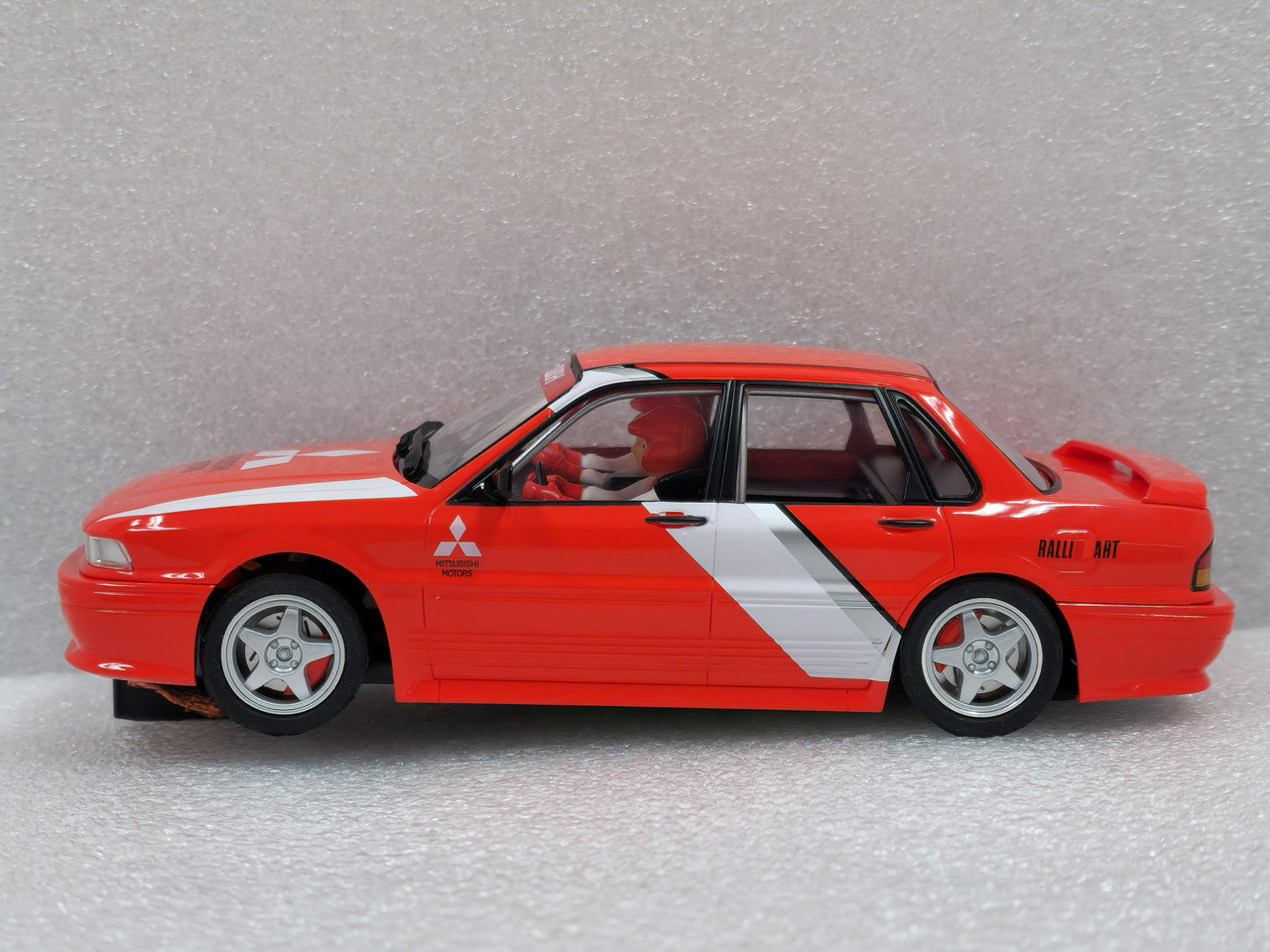 402-691 Hi-Story 1/43 三菱 GALANT VR-4 402-691 Hi-Story 1/43 三菱 GALANT VR-4 【公式通販】