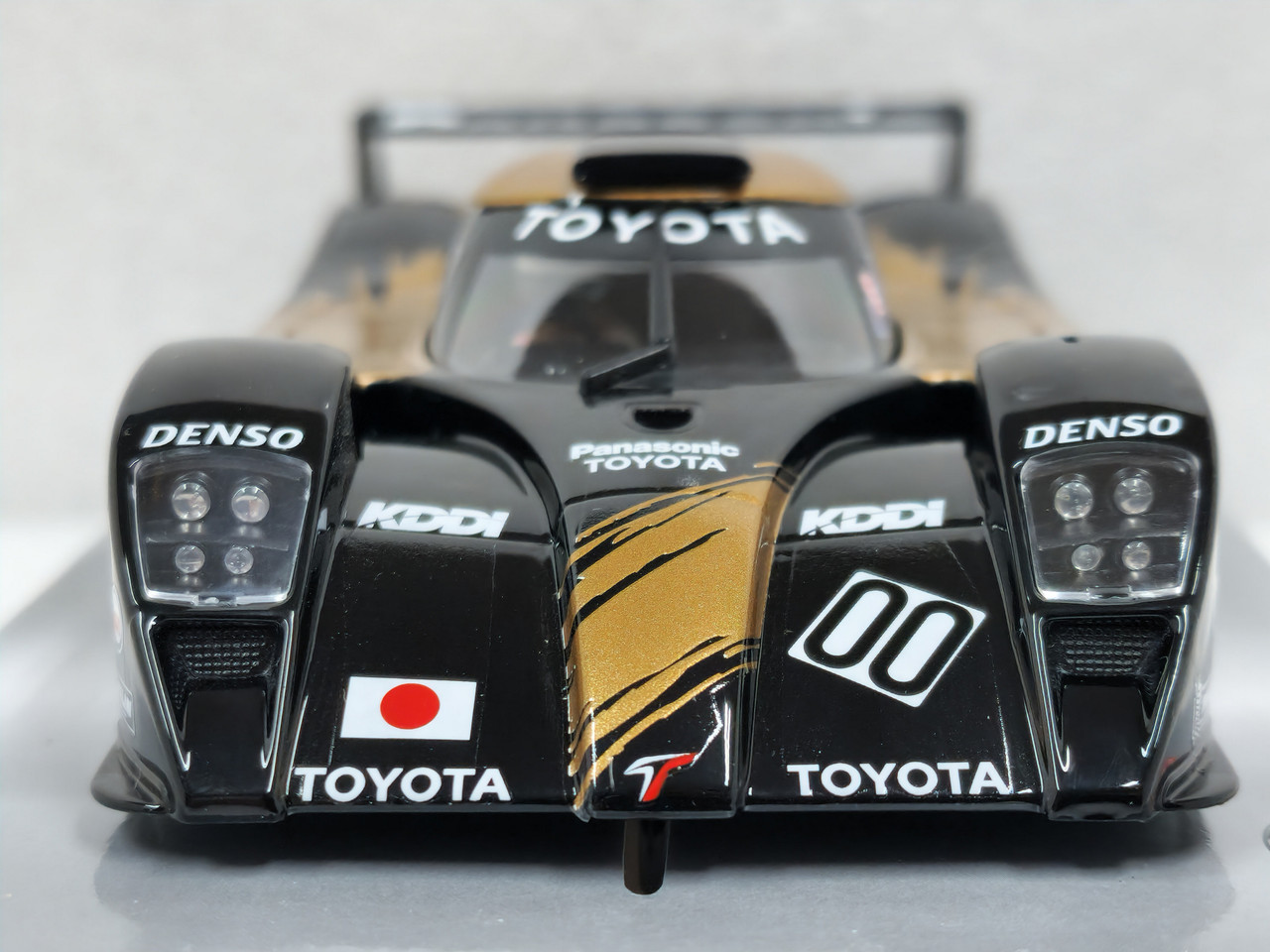 RS0205 RevoSlot Toyota GT-One Black, #00 1:32 Slot Car