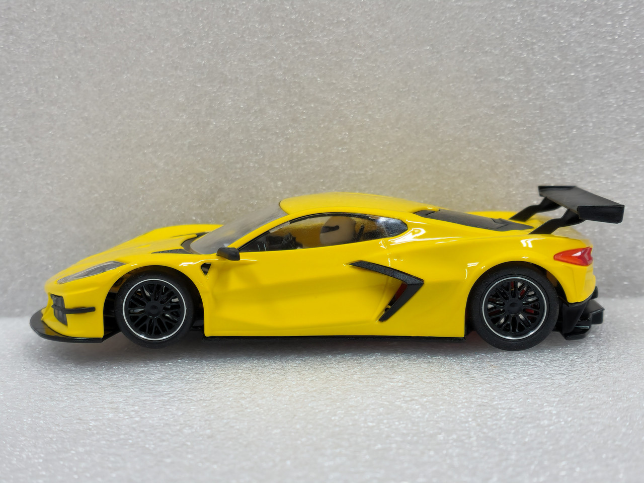 0395AW NSR Corvette C8R Test Car Yellow 1:32 Slot Car