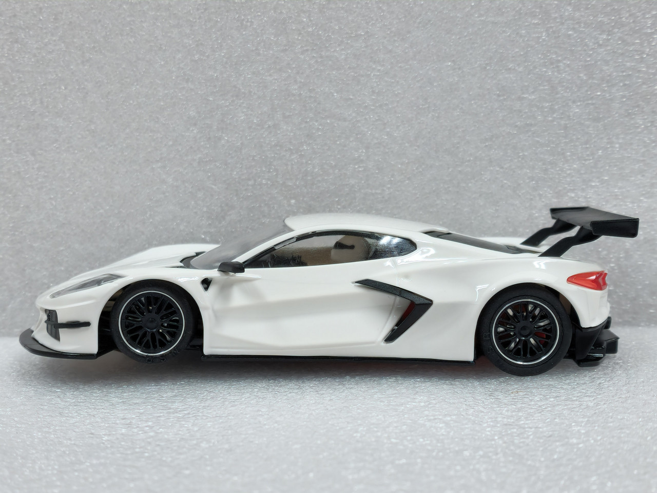 NSR Corvette C8 スロットカー1/32 0395AW NSR Corvette C8R Test Car Yellow 1:32 Slot Car