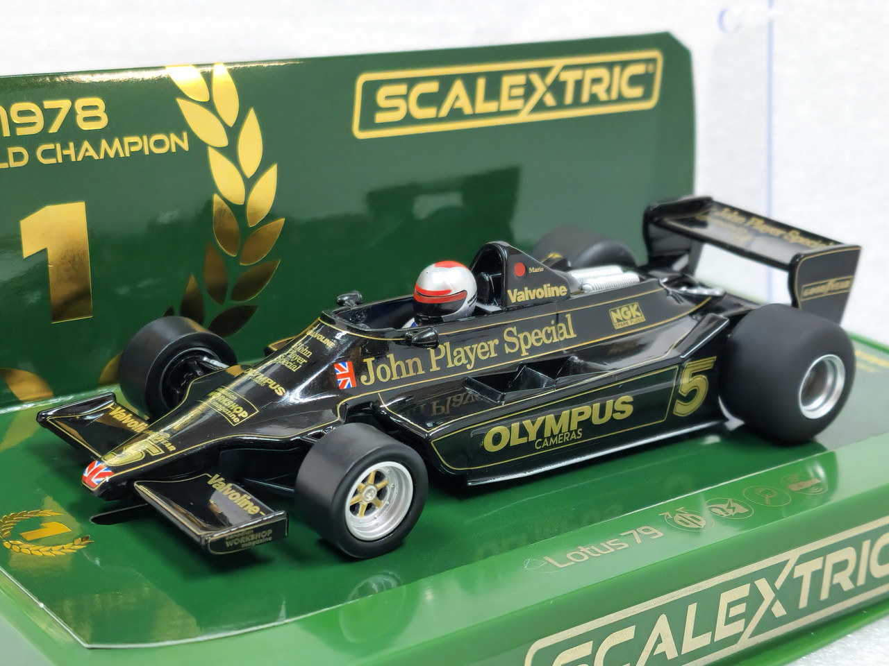 C4494 Scalextric Lotus 79 Mario Andretti 1978 World Champion