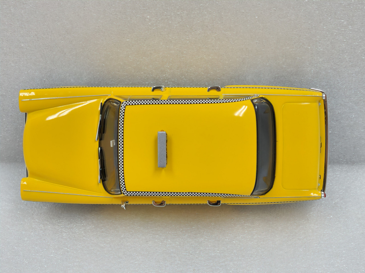 C4432 Scalextric 1977 NYC Taxi 1:32 Slot Car - Great Traditions