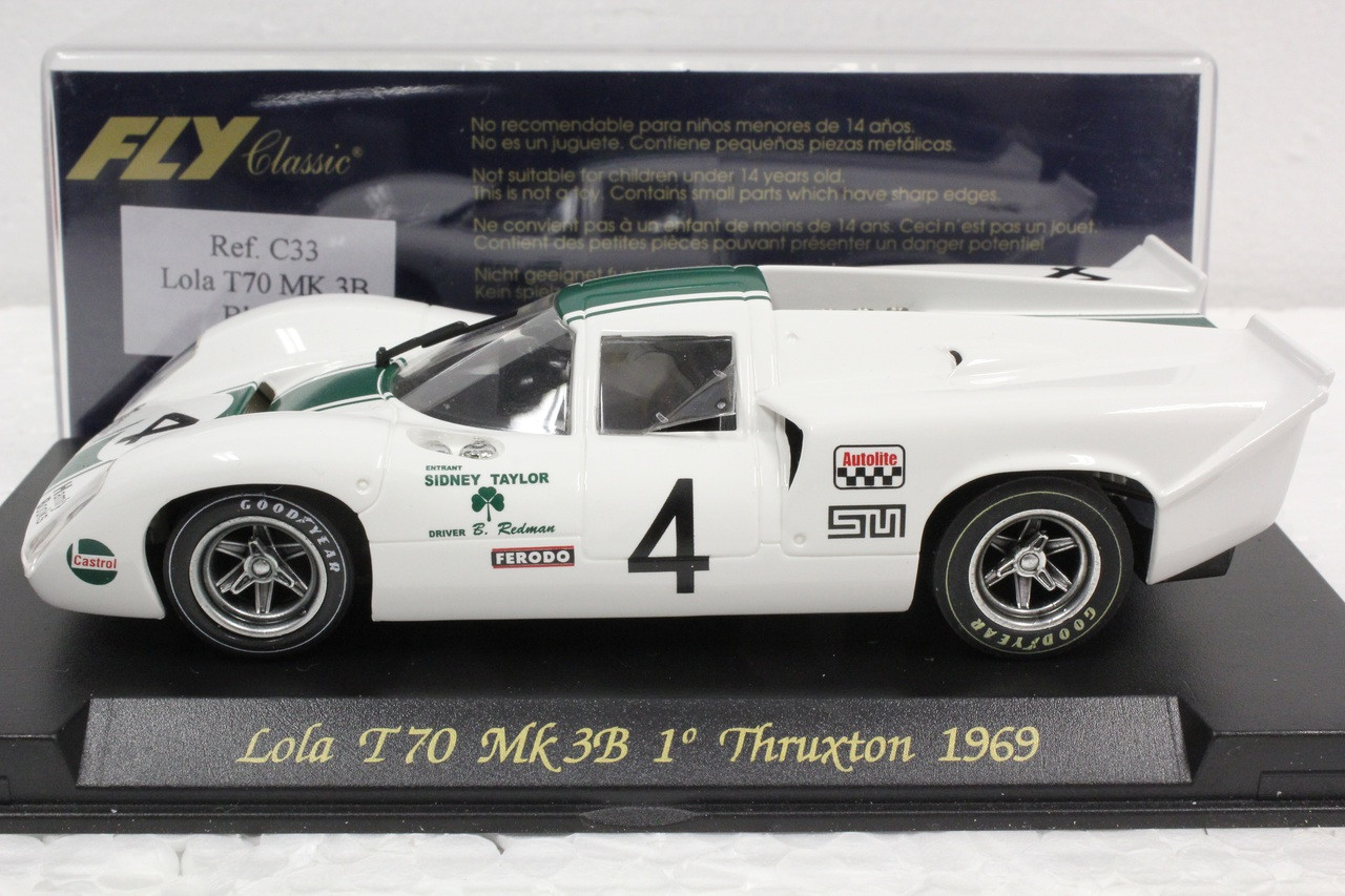 C33 Fly Lola T70 Mk3B 1st Thruxton 1969 Blanco 1:32 Slot Car