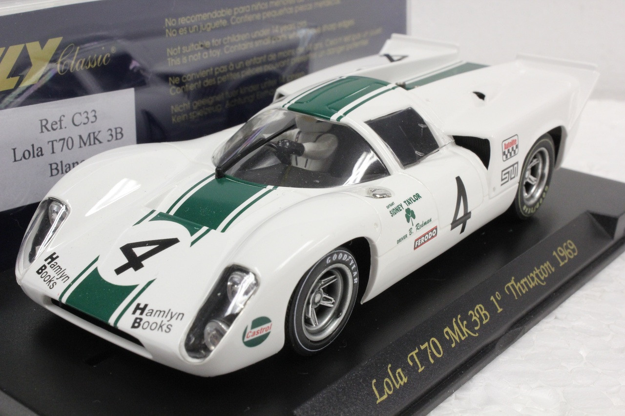 C33 Fly Lola T70 Mk3B 1st Thruxton 1969 Blanco 1:32 Slot Car