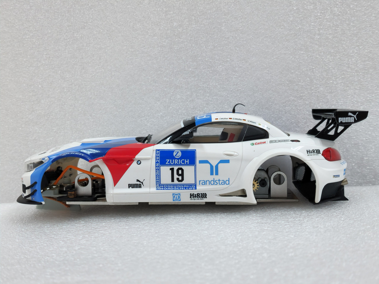 SC-7068RC2 Scaleauto BMW Z4 24 Hours Nurburgring 2013, #19 1