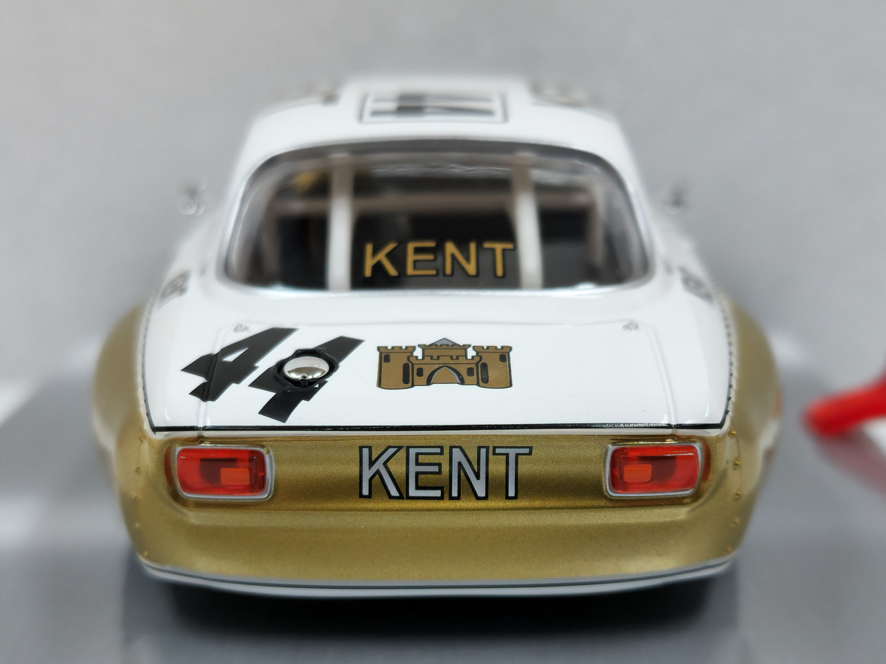 Alfa Romeo Giulia GTAm 24h. 1971 スロットカー RS0173 RevoSlot Alfa Romeo GTA Kent 24h Spa 1971 Giulia