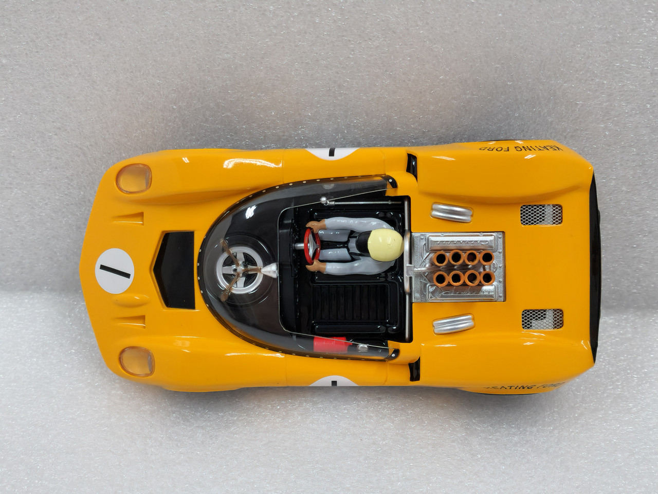 CA00407S/W Thunderslot McLaren ELVA Mk1 Player's 200 Mosport 1965