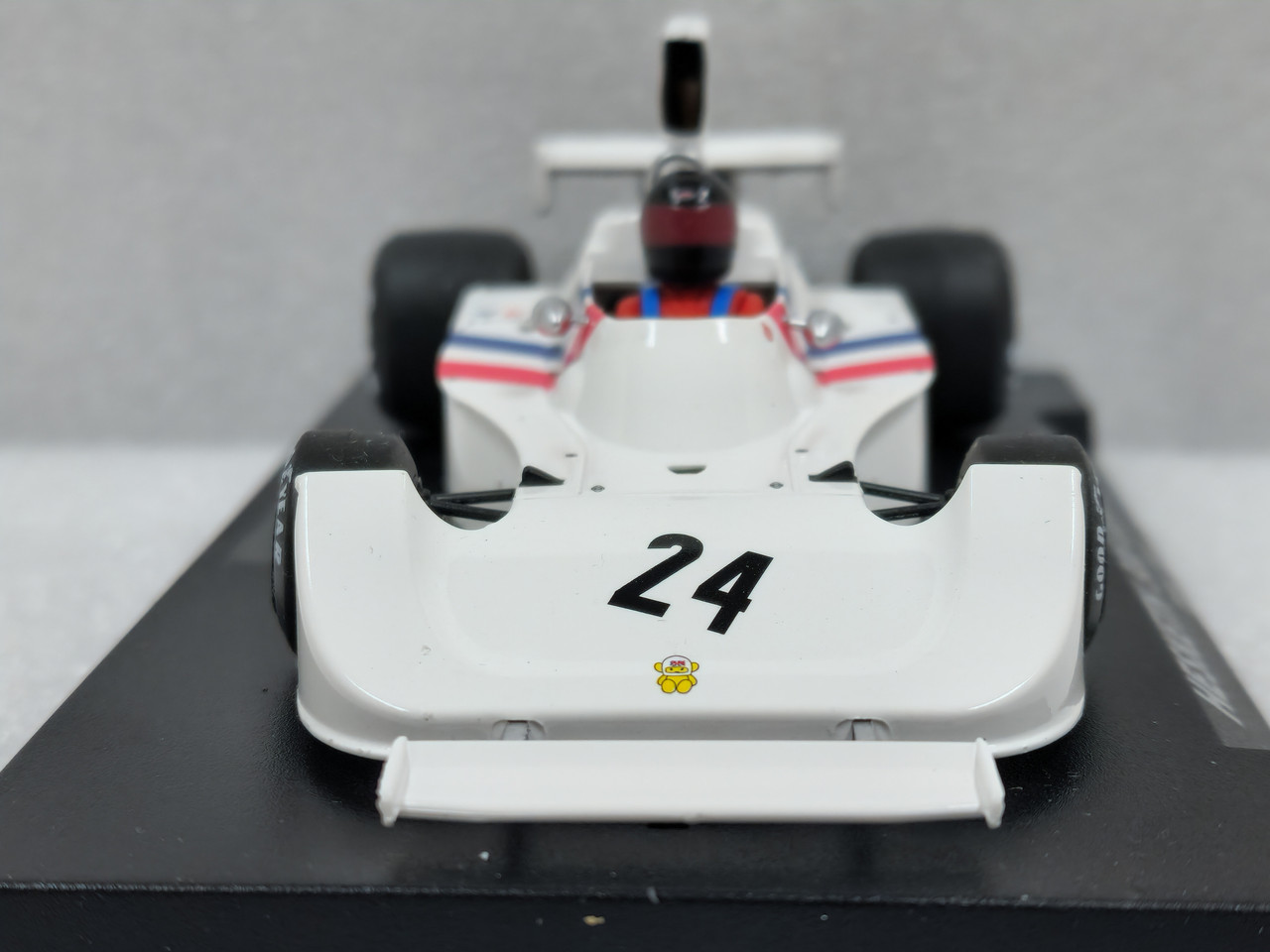 A2033F Fly Hesketh 308 F1 USA GP 1974 w/James Hunt Figure, #24 1