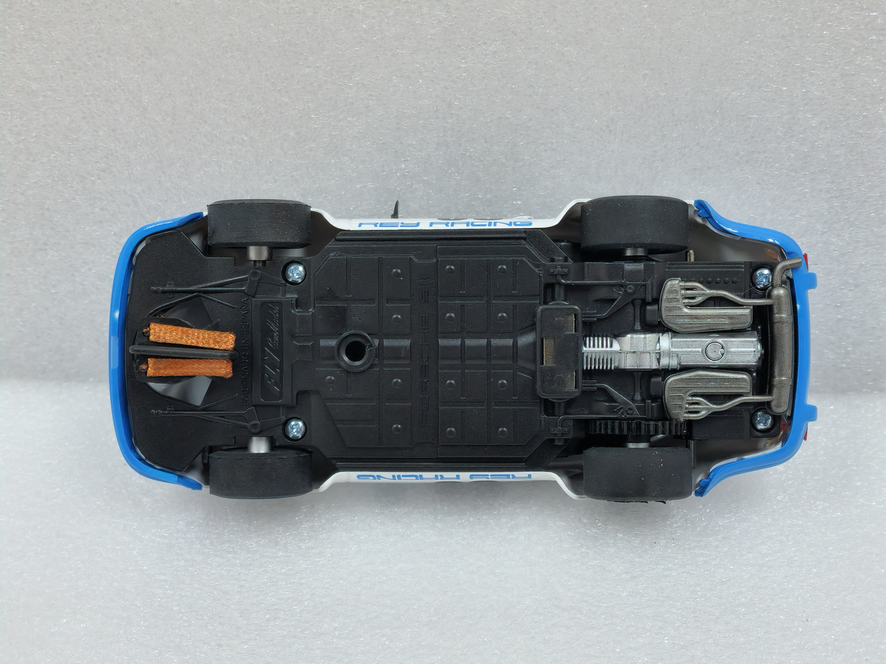 la Porsche 911 GT1 EVO98 - FIA GT - CA23F - slot cars passion