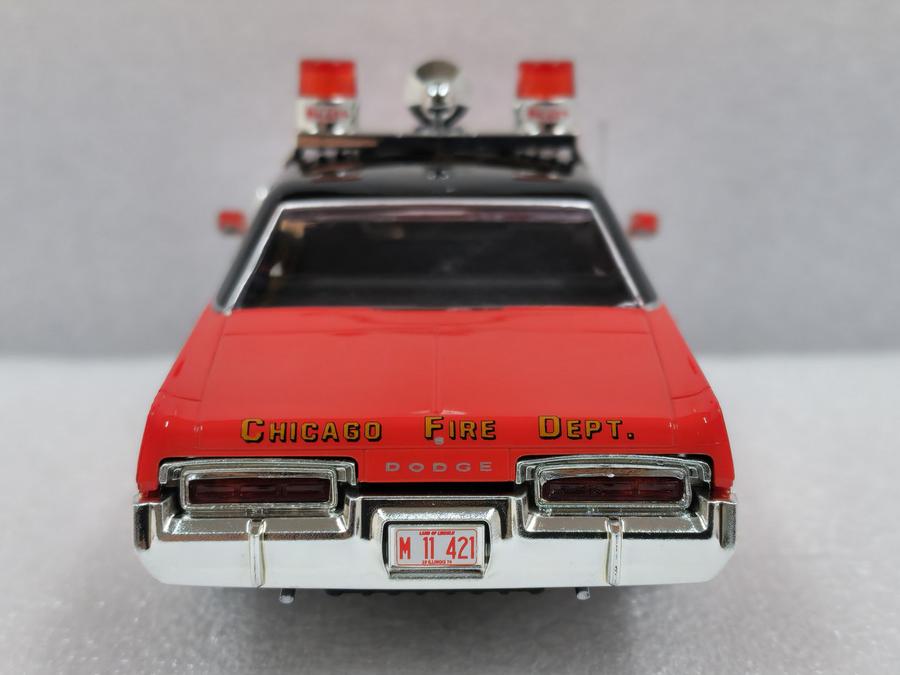 C4408 Scalextric Dodge Monaco - Chicago Fire Department 1:32 Slot