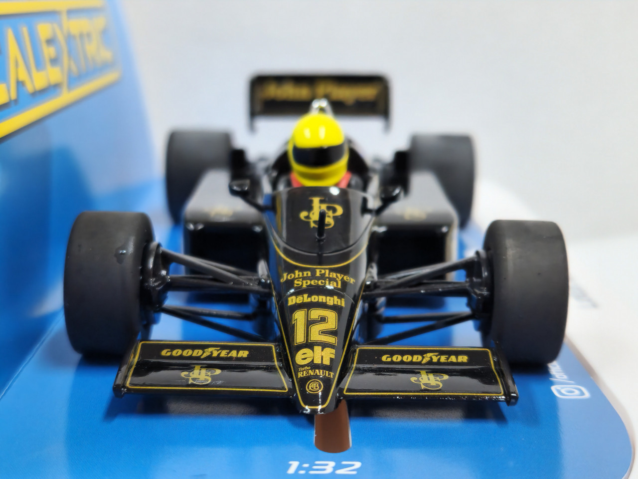 C4529 Scalextric Lotus 98T JPS Detroit GP 1986 - Ayrton Senna, #12