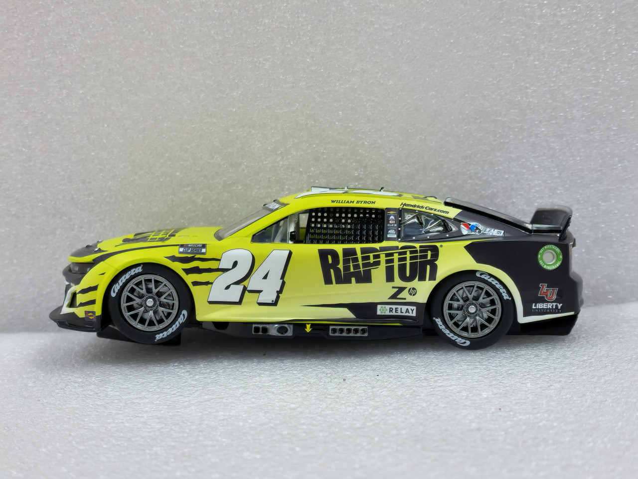 27767 Carrera Evolution NASCAR Camaro NextGen ZL1 Hendrick