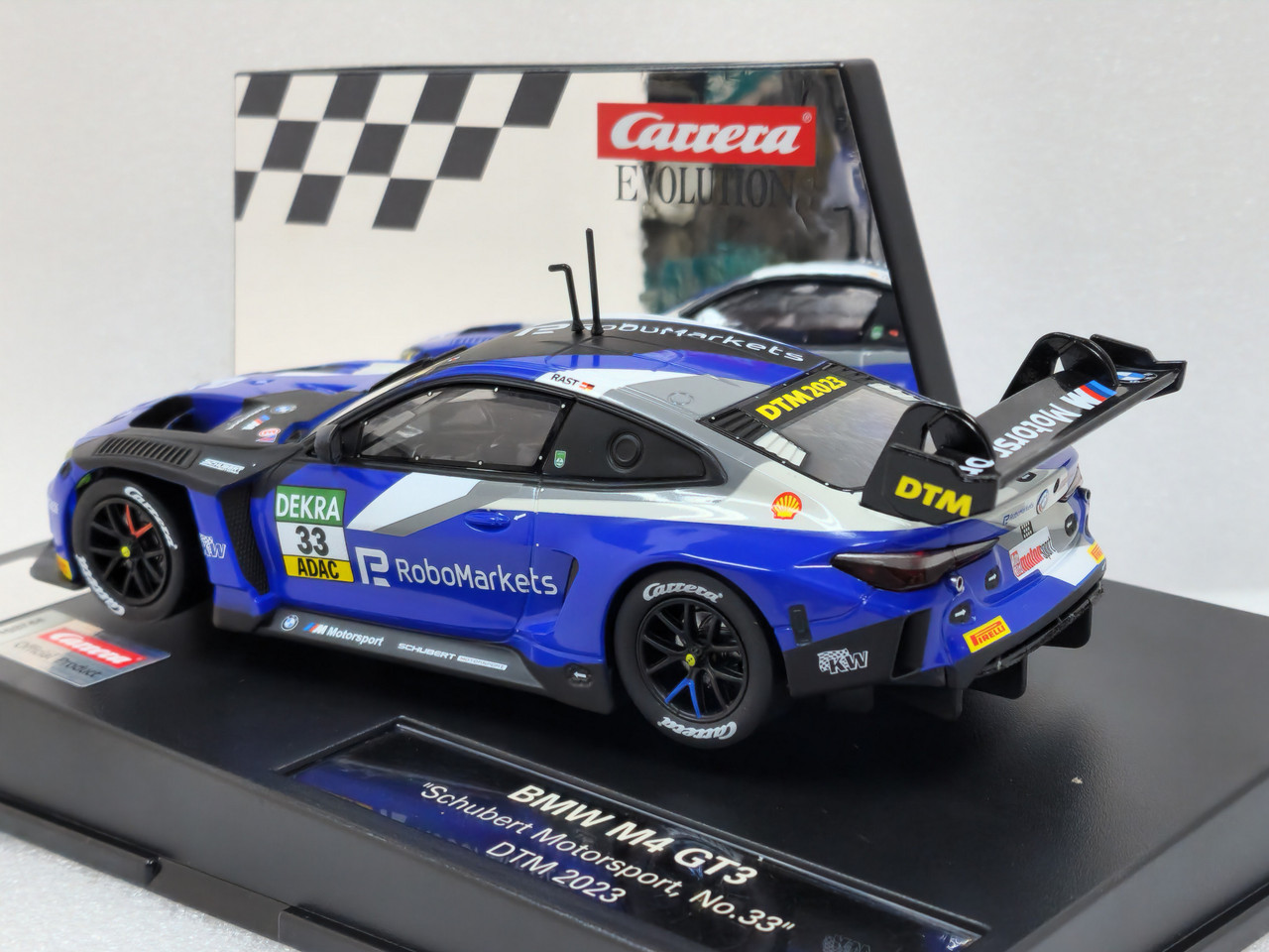 27773 Carrera Evolution BMW M4 GT3 DTM 2023 Schubert