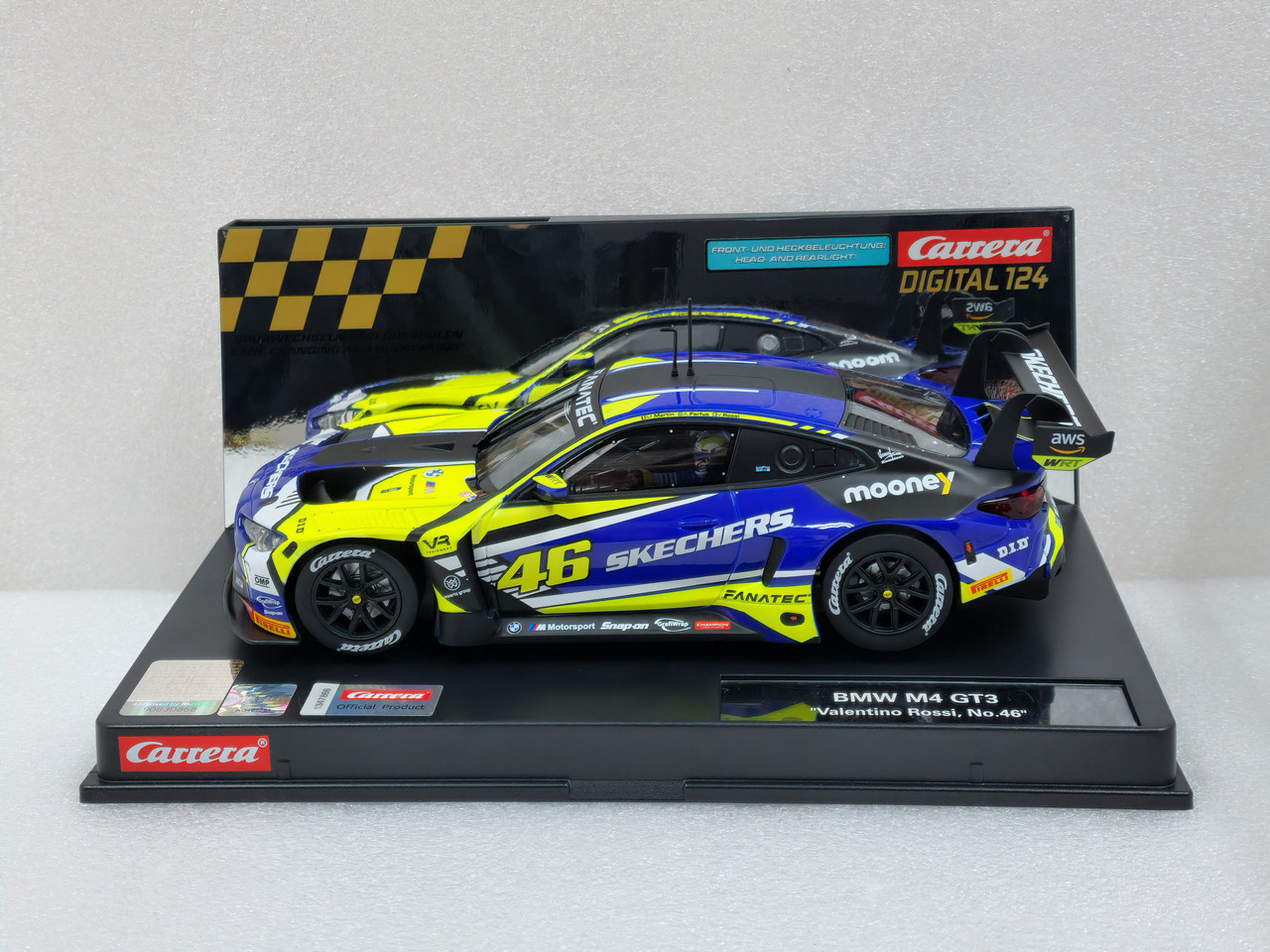 23969 Carrera Digital 124 BMW M4 GT3 Valentino Rossi, #46 1:24