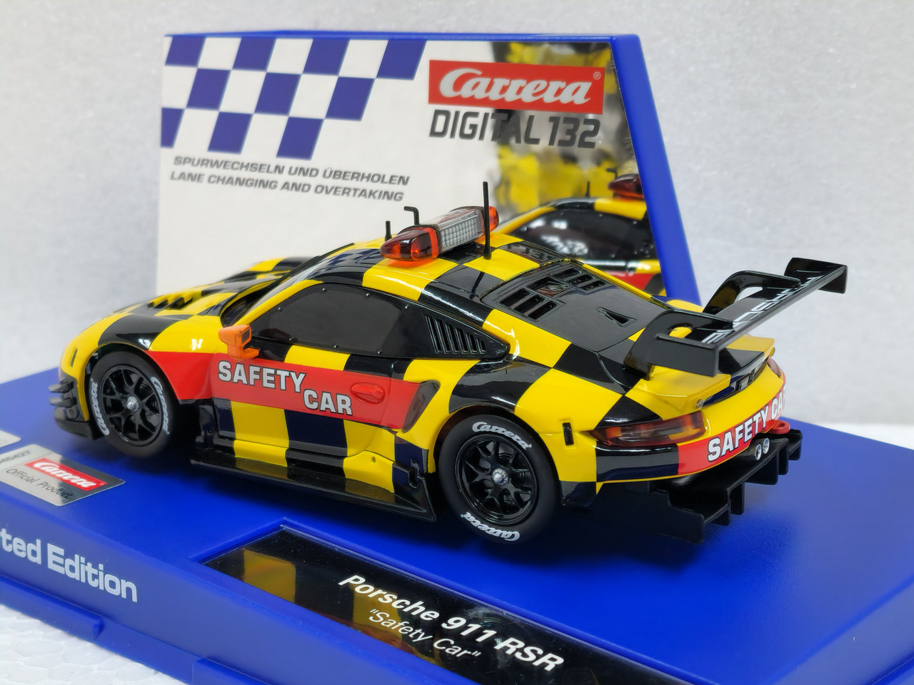 31089 Carrera Digital 132 Porsche 911 RSR Safety Car Limited