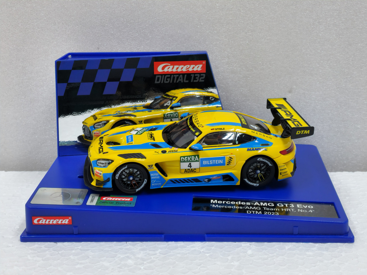 32014 Carrera Digital 132 Mercedes AMG-GT3 Mercedes-AMG Team HRT