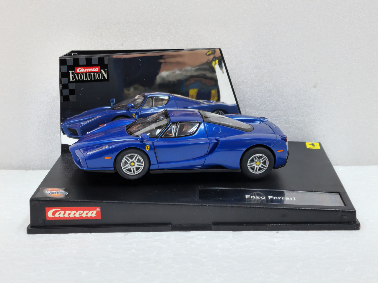 25773 Carrera Evolution Enzo Ferrari Blue 1:32 Slot Car - Great