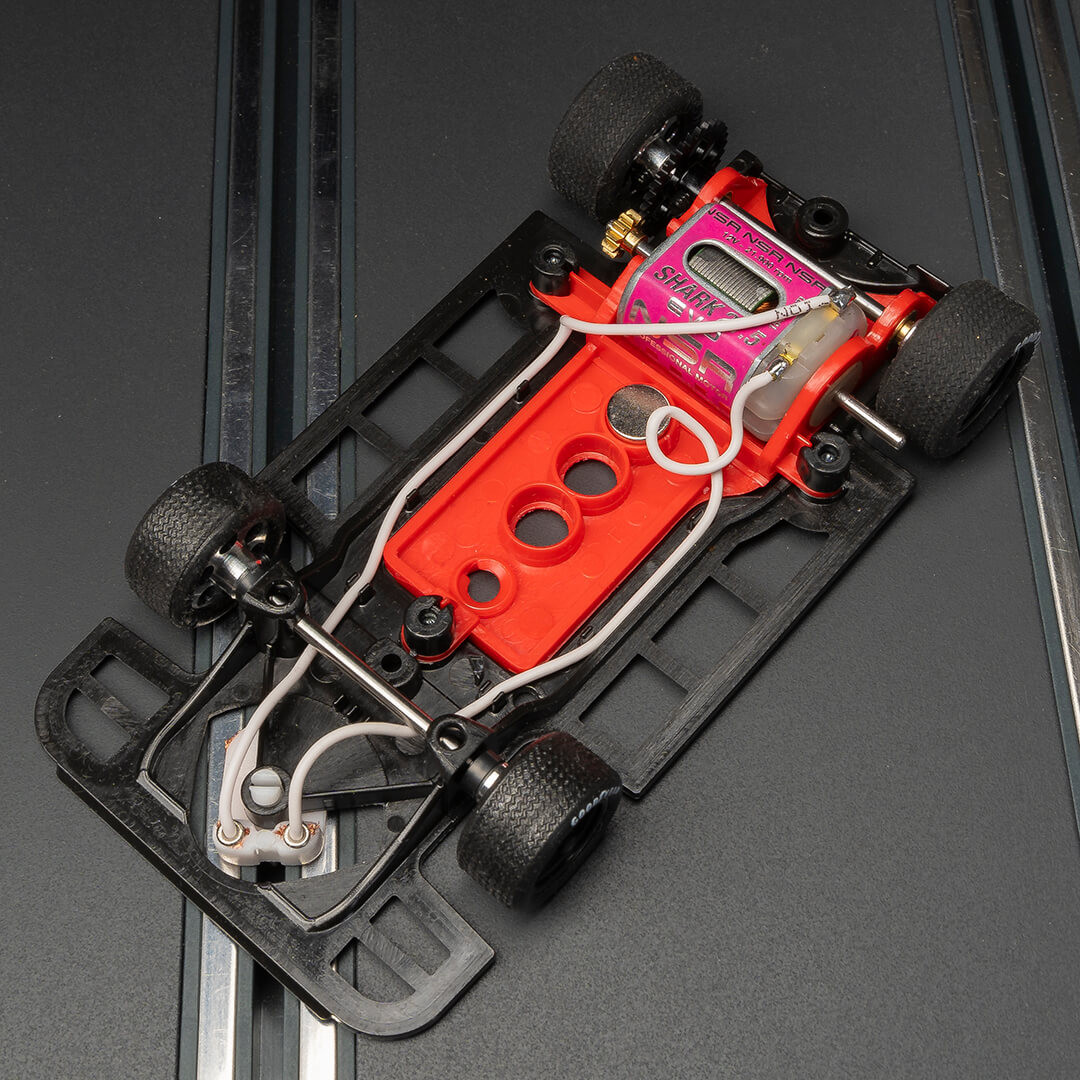 0532SW NSR Lola T280/290 6h Daytona 1972, #14 1:32 Slot Car