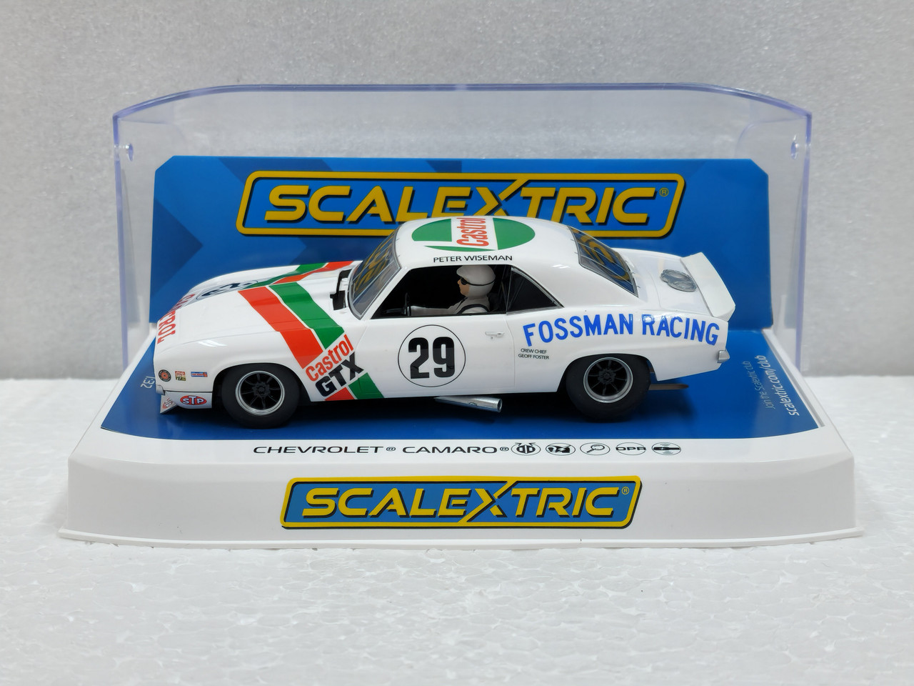 厳選スロットカー　Scalextric CAMARO:used Scalextric Chevrolet Camaro IROC-Z No.12 Budweiser Red (C4073)