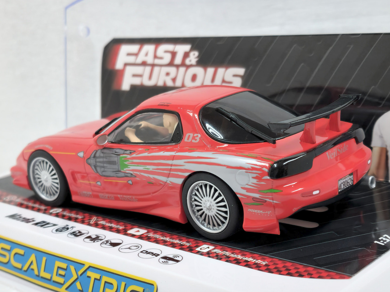 C4592 Scalextric The Fast And The Furious - Mazda RX7 - Dom