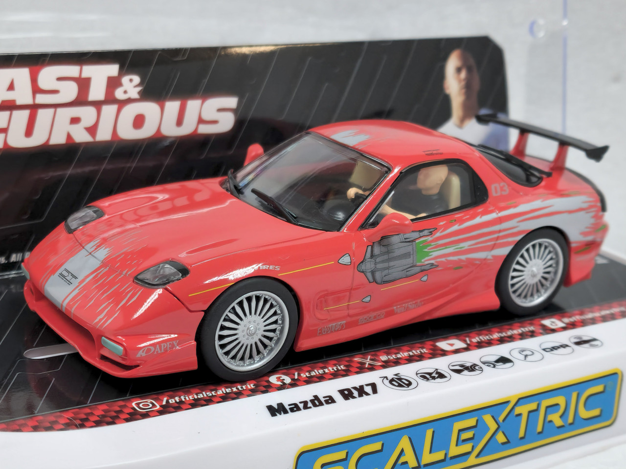 C4592 Scalextric The Fast And The Furious - Mazda RX7 - Dom
