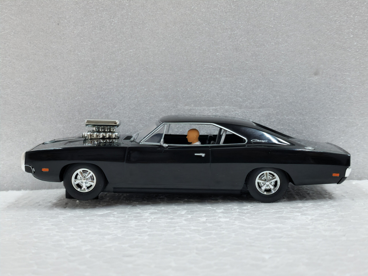 C4573 Scalextric The Fast And The Furious - Dodge Charger - Dom