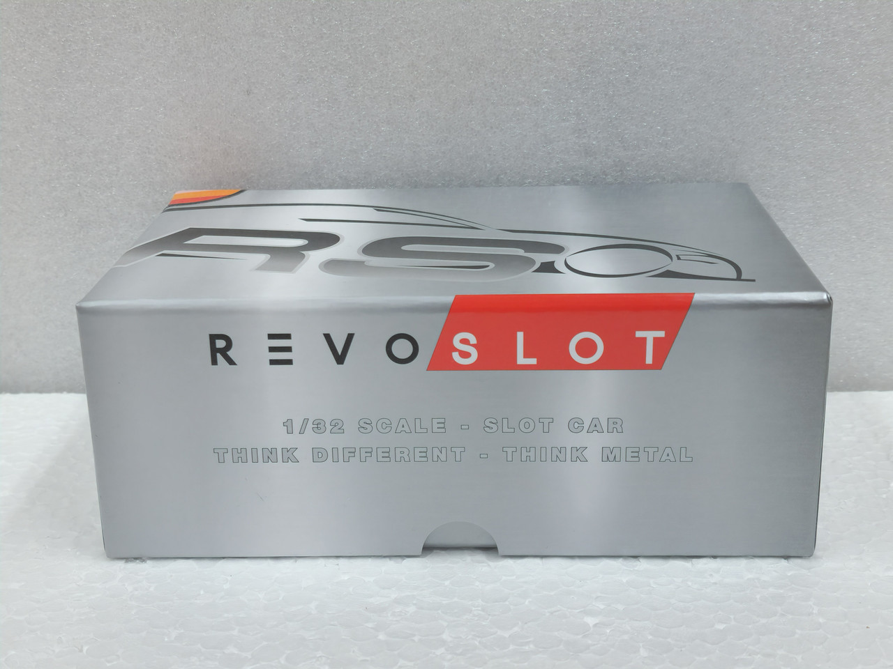 Voiture Slot Racing Revoslot RS0269 – Porsche 934 Interscope N.0 – Échelle 1/32