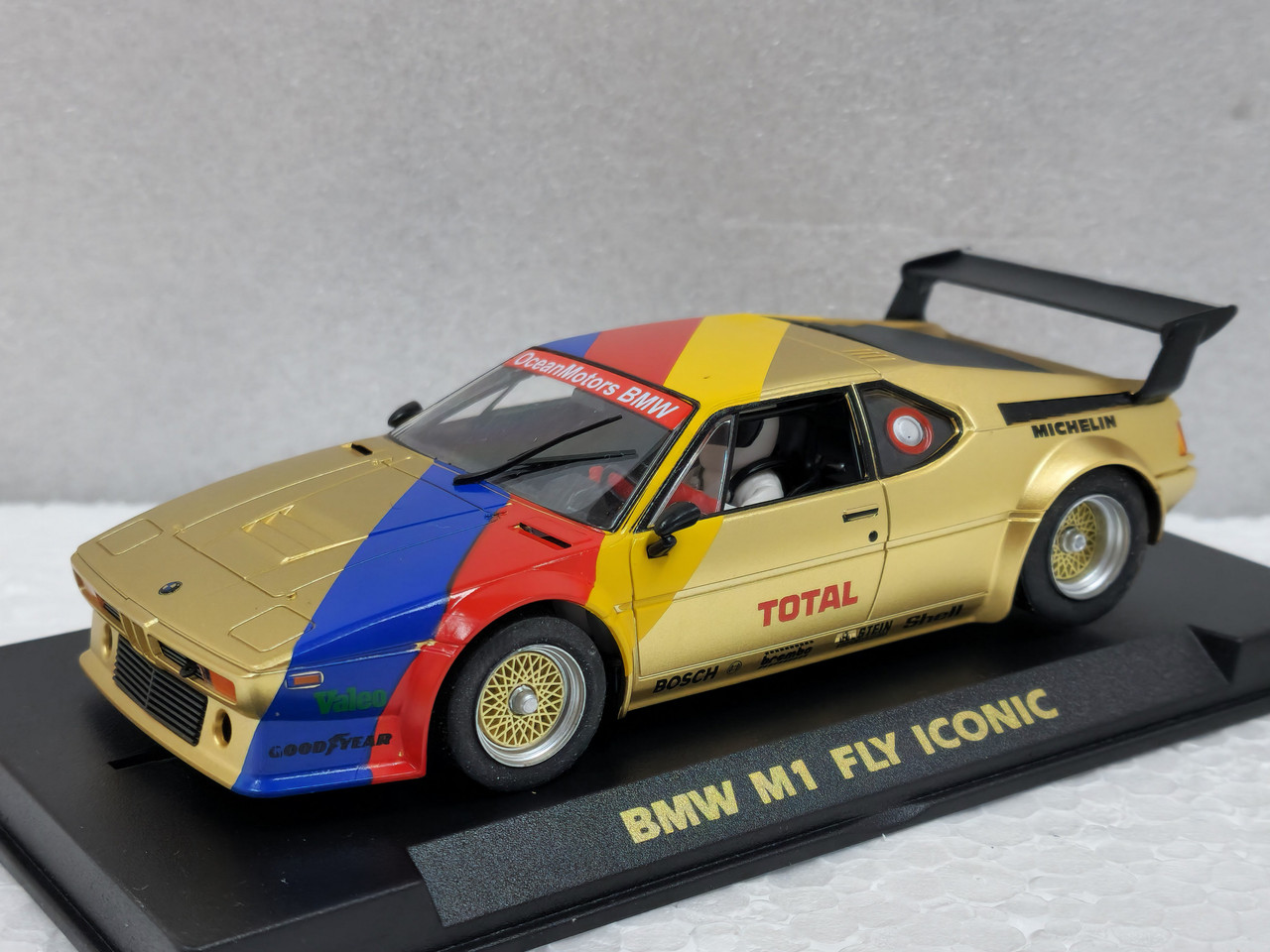 E2108 Fly BMW M1 Iconic Collection Gold 1:32 Slot Car - Great