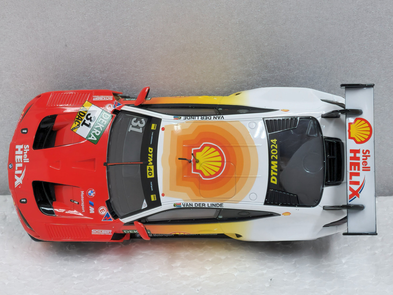 23993 Carrera Digital 124 BMW M4 GT3 Schubert Motorsports, #31 1