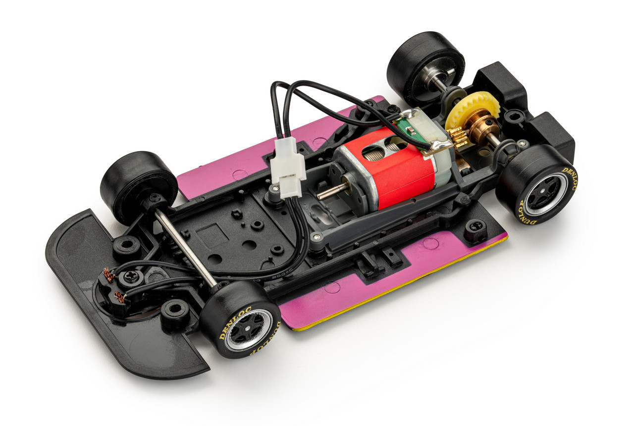 SICA60A Slot.it Mazda 767B Suzuka 1000 KM 1991, #230 1:32 Slot Car