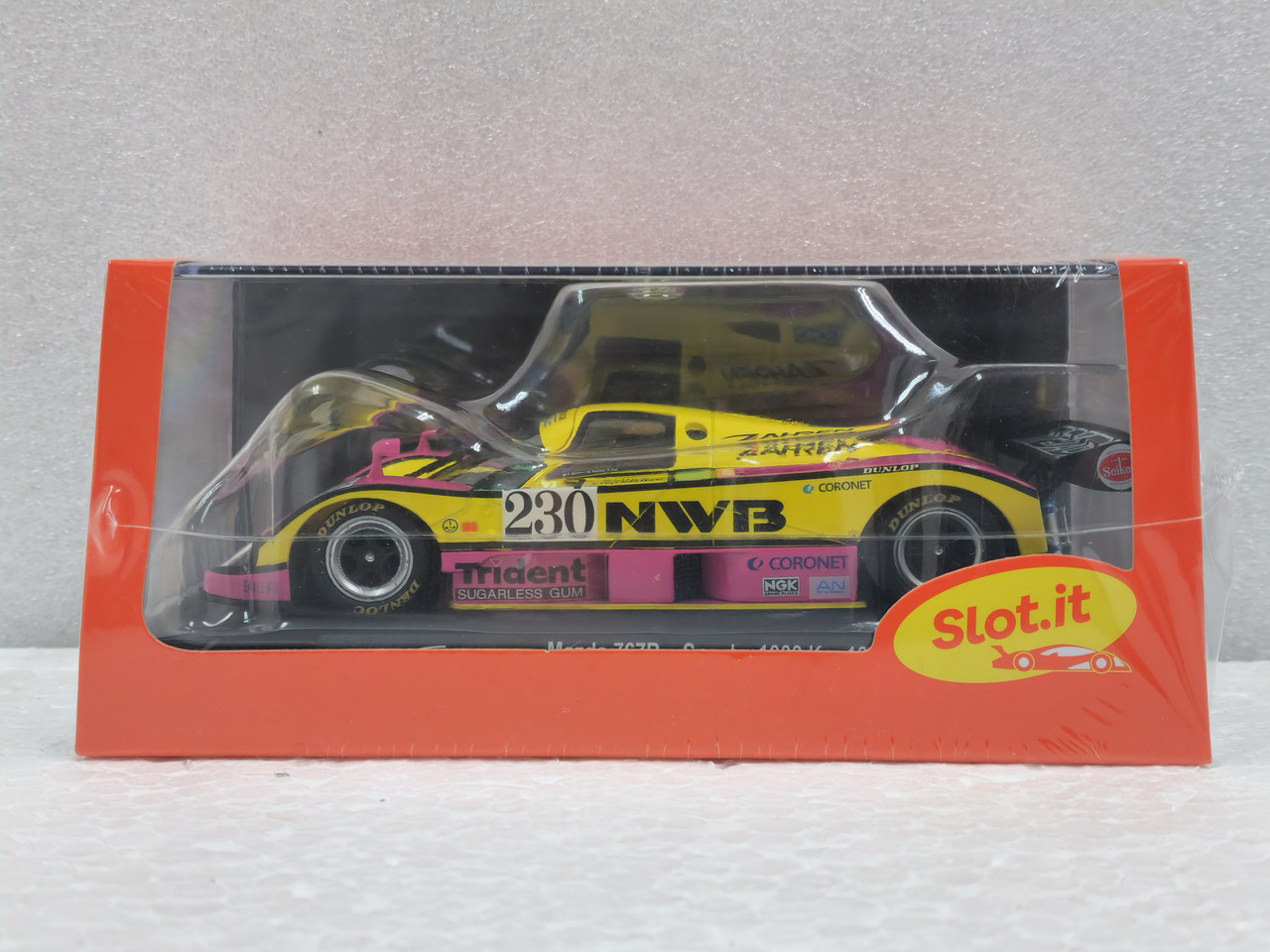 SICA60A Slot.it Mazda 767B Suzuka 1000 KM 1991, #230 1:32 Slot Car