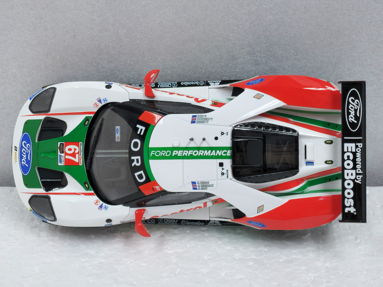 24000 Carrera Digital 124 Ford GT Race Car Castrol, #67 1:24 Slot