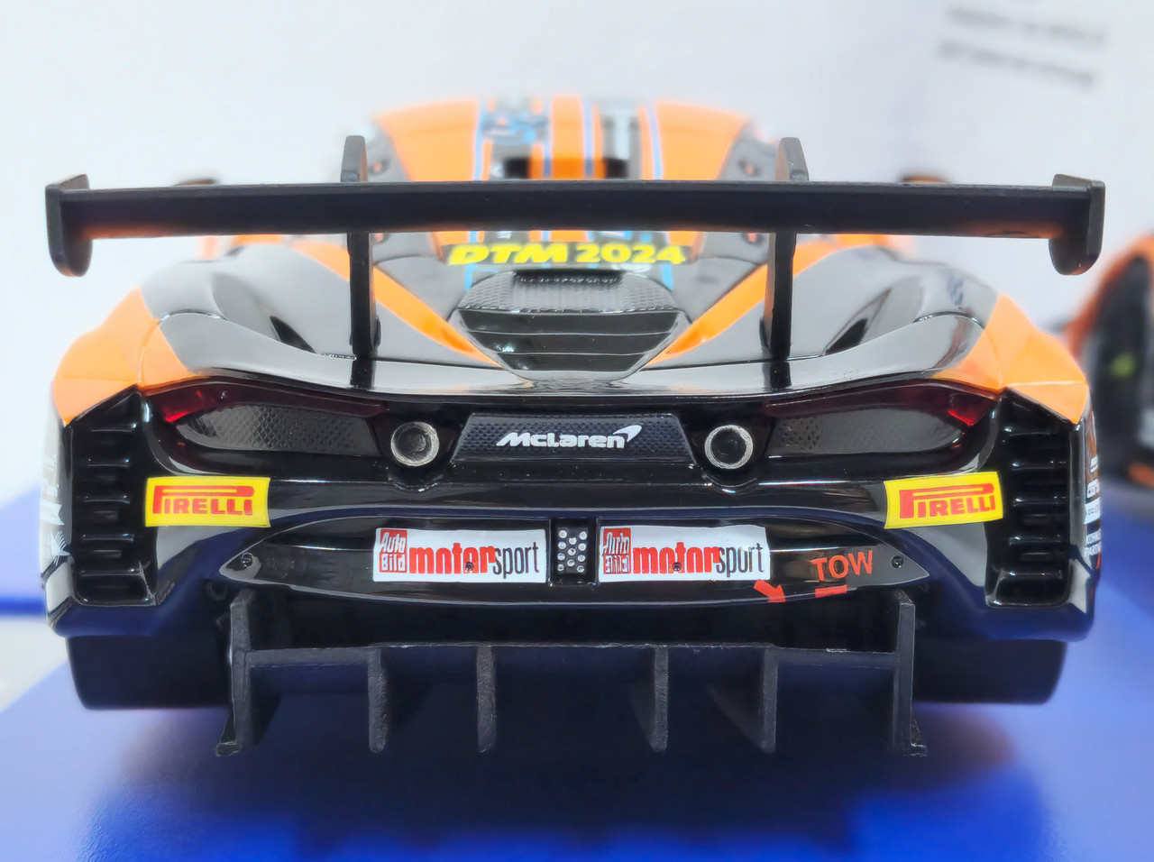 32075 Carrera Digital 132 McLaren 720S GT3 Dörr Motorsport DTM