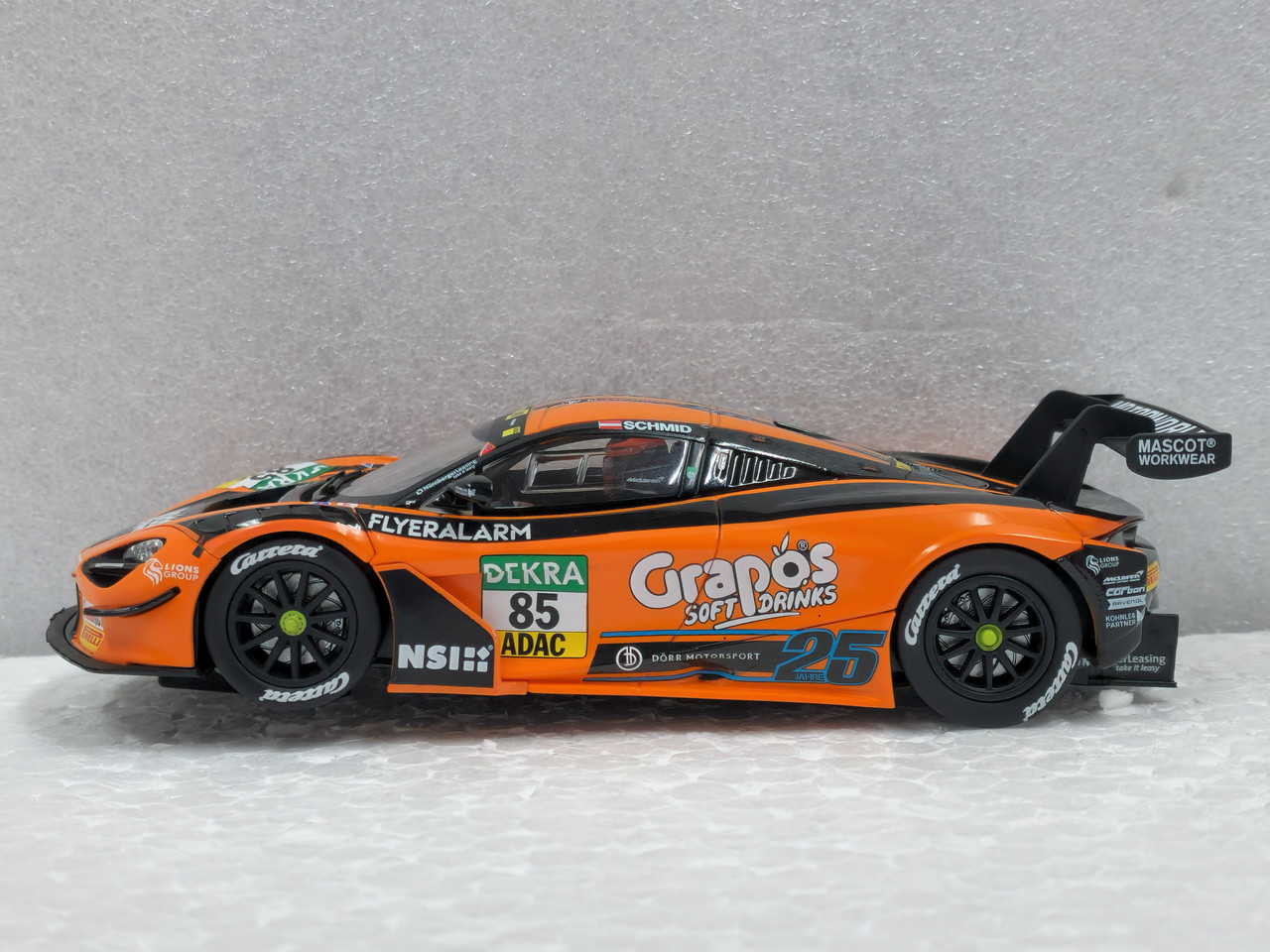 32075 Carrera Digital 132 McLaren 720S GT3 Dörr Motorsport DTM
