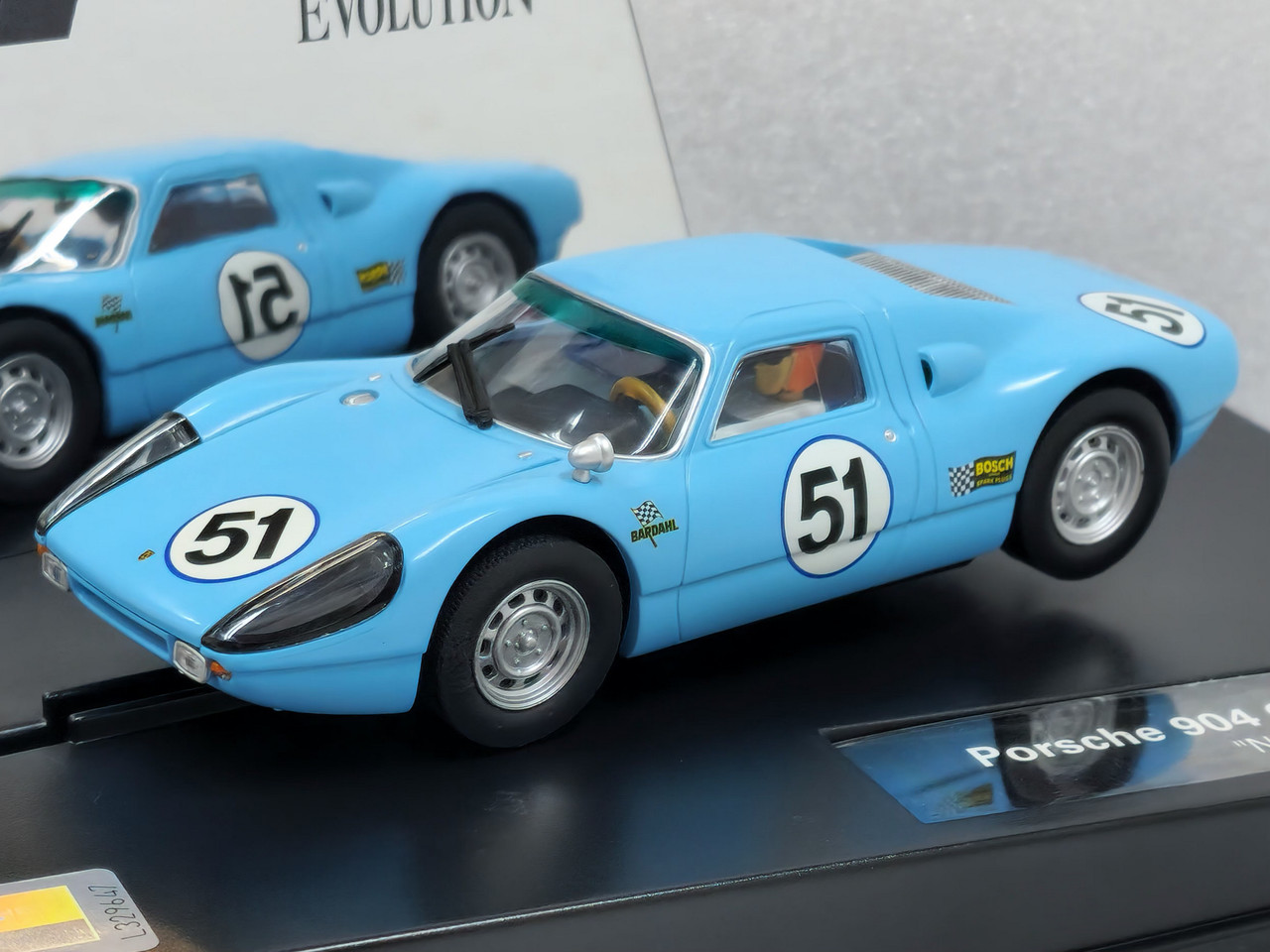 27459 Carrera Evolution Porsche 904 GTS, #51 1:32 Slot Car - Great