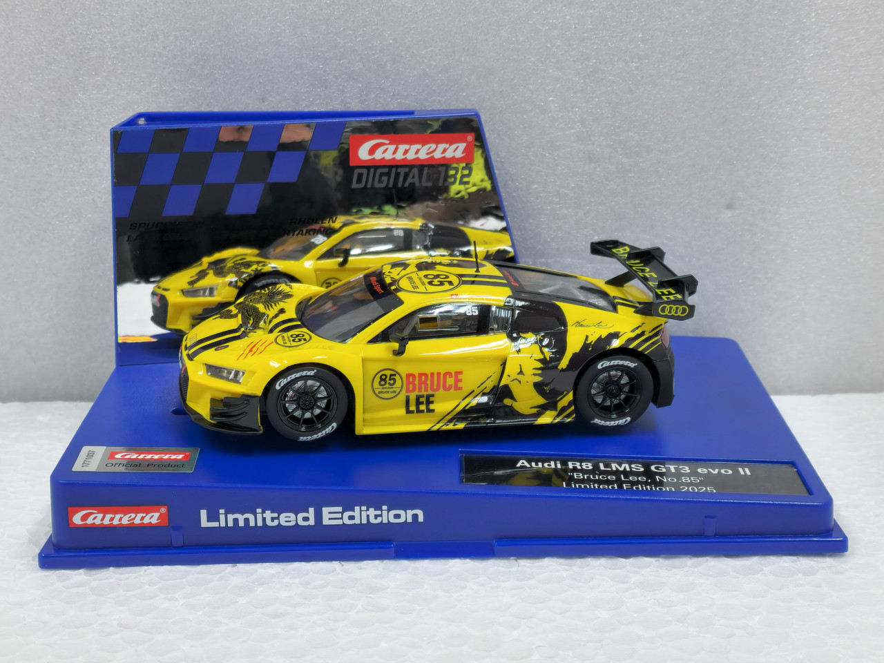32095 Carrera Digital 132 Audi R8 LMS GT3 evo II DTM Bruce Lee