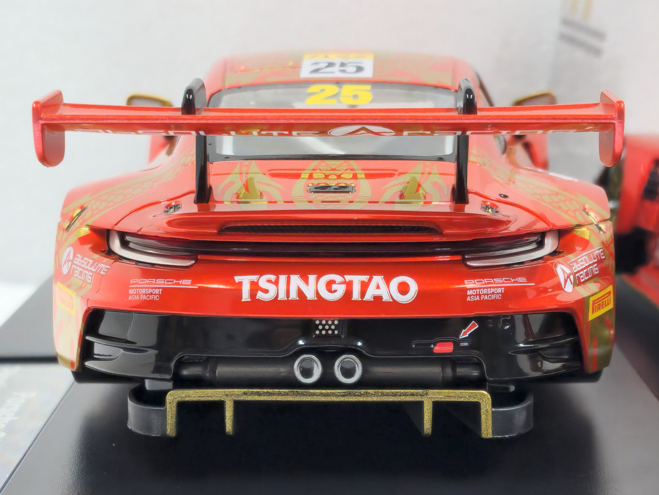 23998 Carrera Digital 124 Porsche 911 GT3 R Absolute Racing Macao