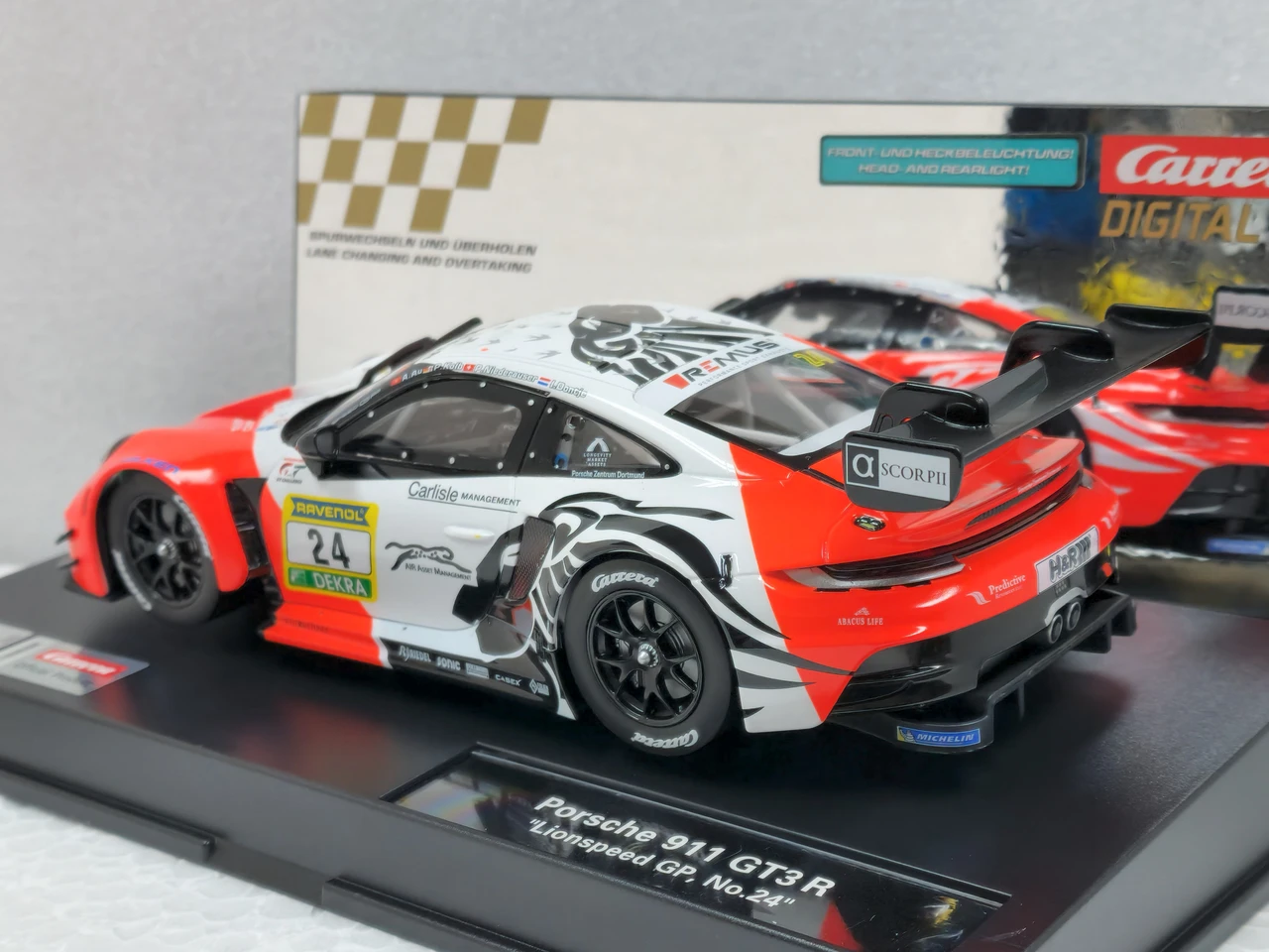 Carrera Evolution Porsche 911 GT3 R – Voiture Slot 1:32, Lionspeed GP No.24, Dès 8 Ans