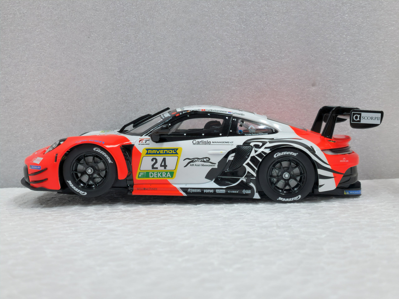 23984 Carrera Digital 124 Porsche 911 GT3 R Lionspeed GP, #24 1:24
