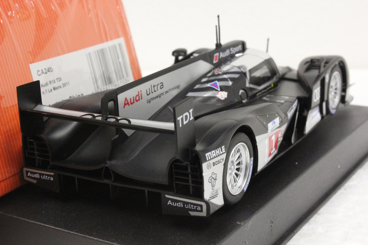 SICA24B Slot.it Audi R18 TDI Le Mans 2011 #1 T. Bernhard/R. Dumas