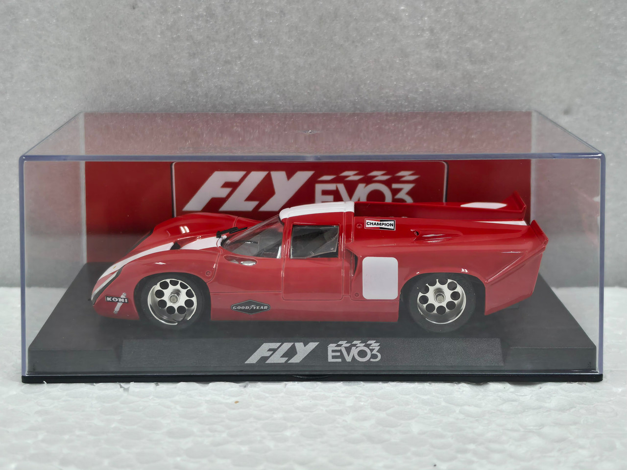 R2007R1 Fly Lola T70 MkIII EVO3 Red with Scaleauto Parts 1:32 Slot