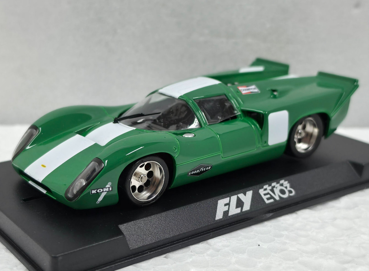 R2007R3 Fly Lola T70 MkIII EVO3 Green with Scaleauto Parts 1:32