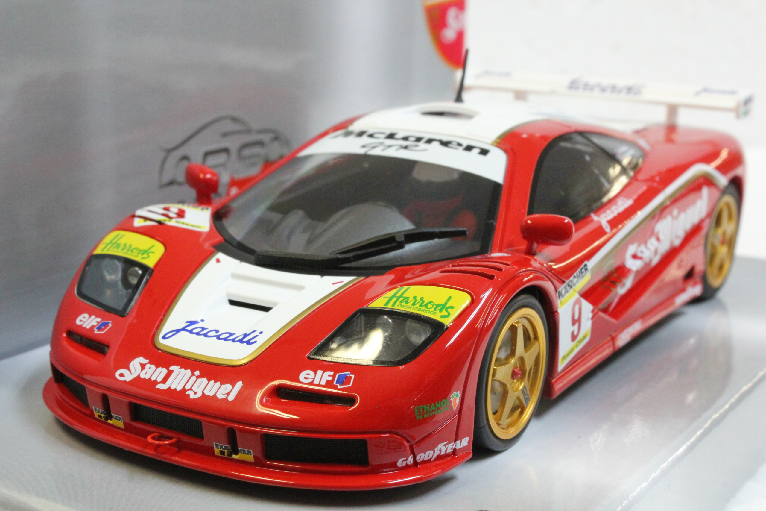 スロットカー 1/32 MR.SLOT CAR McLaren F1 GTR Revoslot 1/32 ｽﾛｯﾄｶｰ RS127◇McLaren F1 GTR 