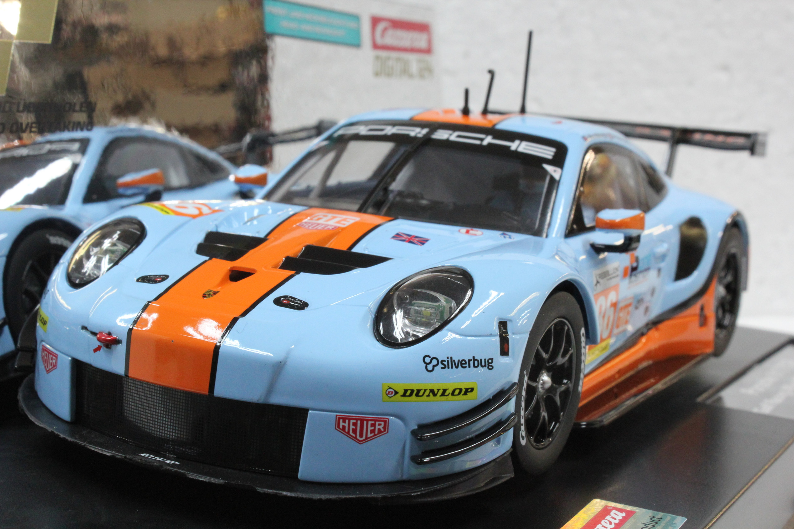23931 Carrera Digital 124 Porsche 911 RSR Gulf, #86 1:24 Slot Car ...