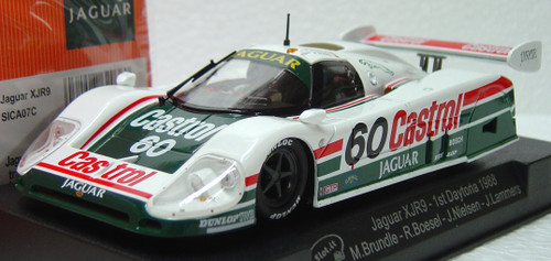 SICA07B Slot.it Silk Cut Jaguar XJR9 Le Mans 1988, #22 1:32 Slot
