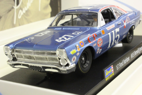4831 Revell/Monogram 1967 Ford NASCAR Parnelli Jones 1:32 Slot Car