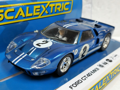 C3916 Scalextric Ford GT40 MKII - 12 Hour of Sebring 1967, #2 1:32 Slot Car