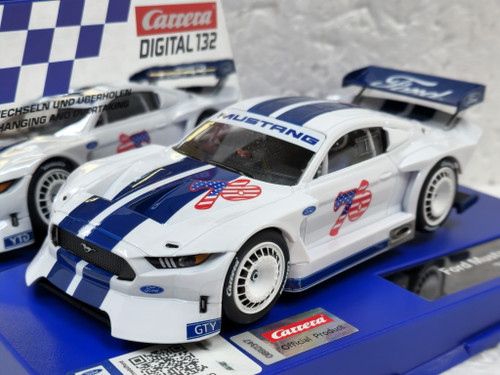 41083 Carrera Evolution Ford Mustang GTY, #76 *Analog/No Reverse Switch/No Case* 1:32 Slot Car